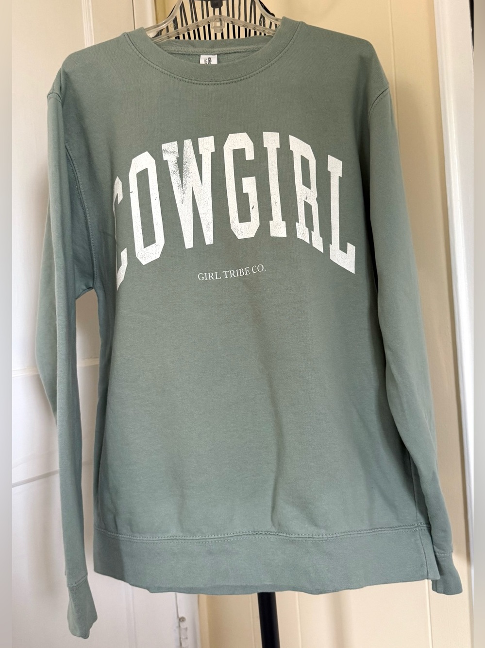 Girl Tribe Co. Cowgirl Graphic Crewneck Sweatshirt | Country | Size M - Picture 1 of 6
